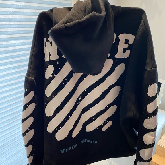 Main label sweatshirt - Picture 3 of 5